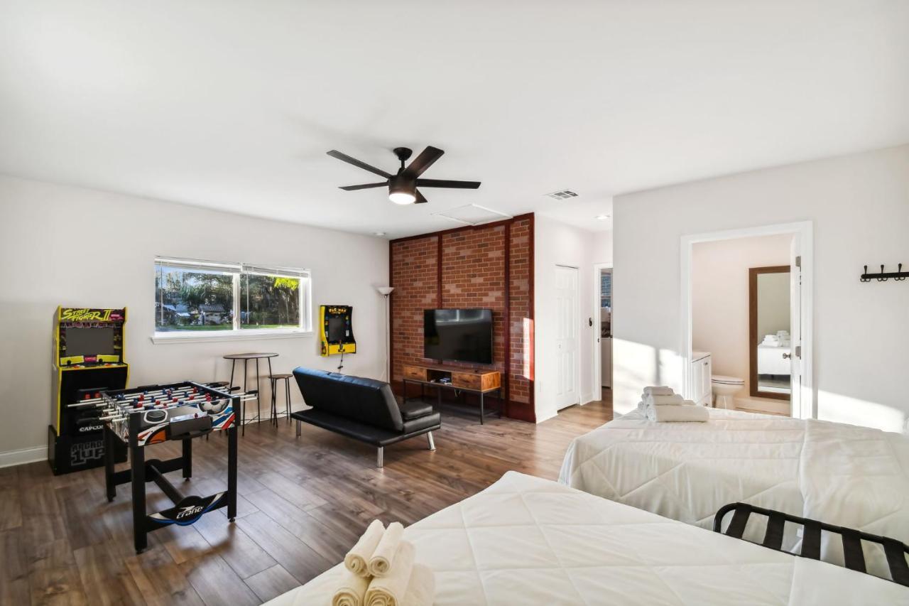Plush Sheets, Games!, Huge Backyard, Massage Chair Tampa Exterior foto
